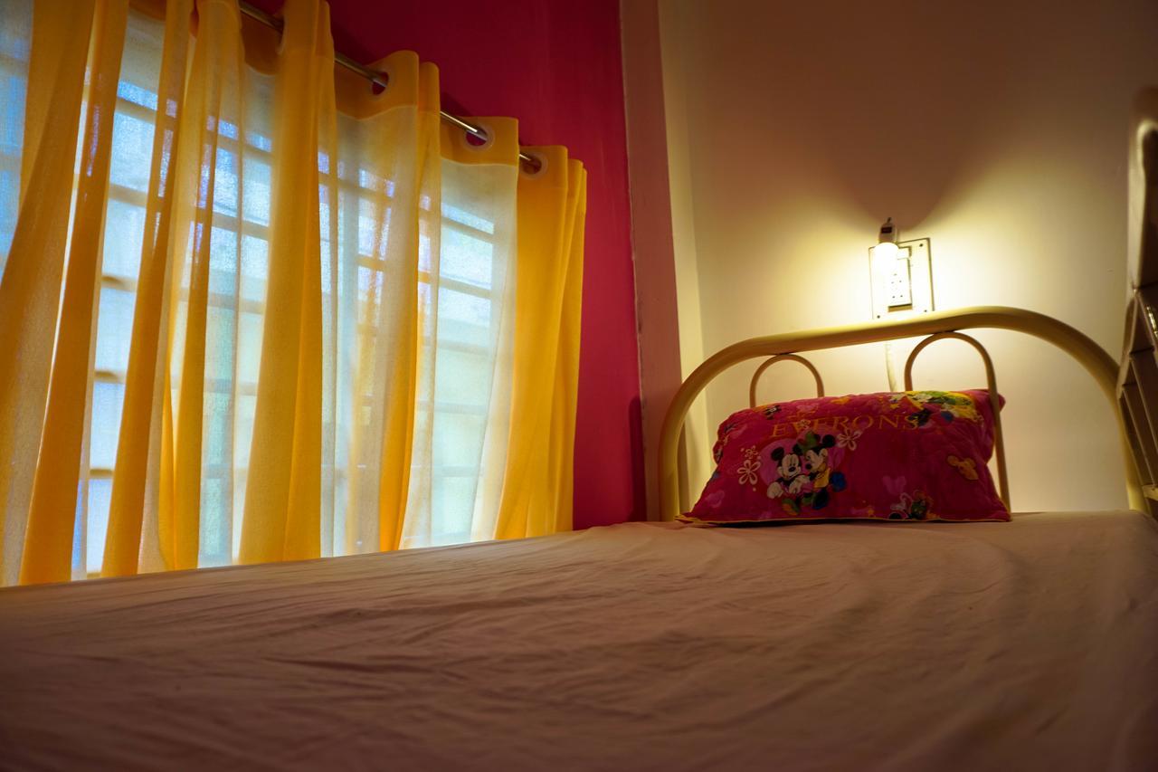 הו צ'י מין סיטי Color House Hostel מראה חיצוני תמונה